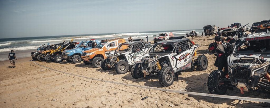 Lago Rosa Dakar. Africa Race 2024