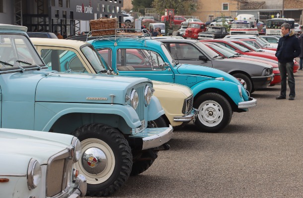 AutoClassic 2025. Exterior parking clasicos