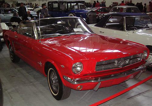 4ª edición del Salón Internacional de Vehículos Clásicos (Salón Auto-Moto 08). Ford Mustang