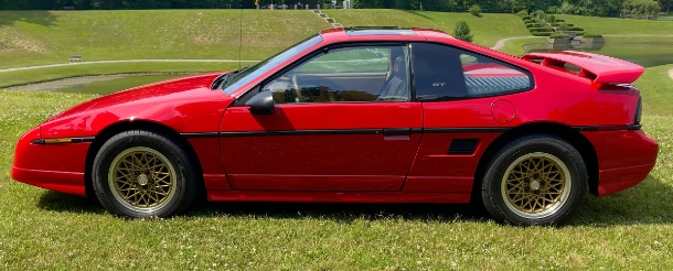 Pontiac Fiero GT Fastback 